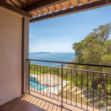 Grande 750 M2 Des Chenes Villa