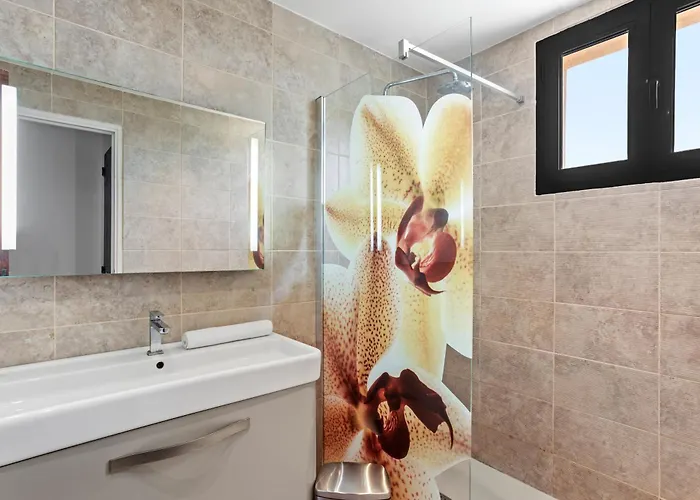 Grande 750 M2 Des Chenes Villa