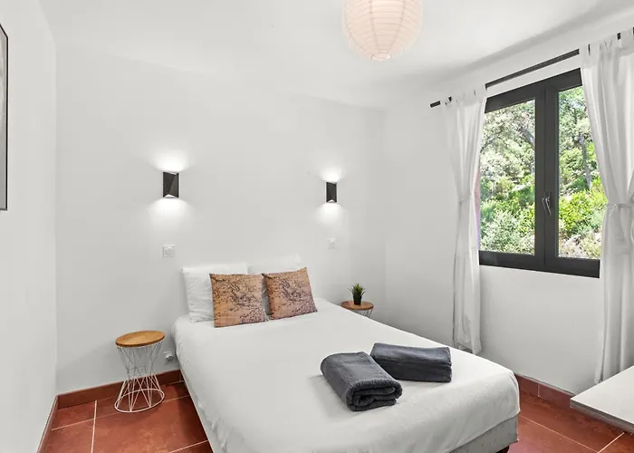 Grande 750 M2 Des Chenes * Bormes-les-Mimosas